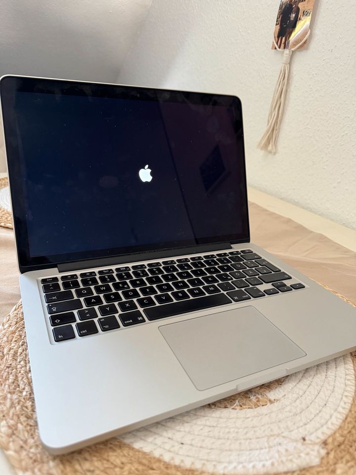 MacBook Pro 13 in Bottrop