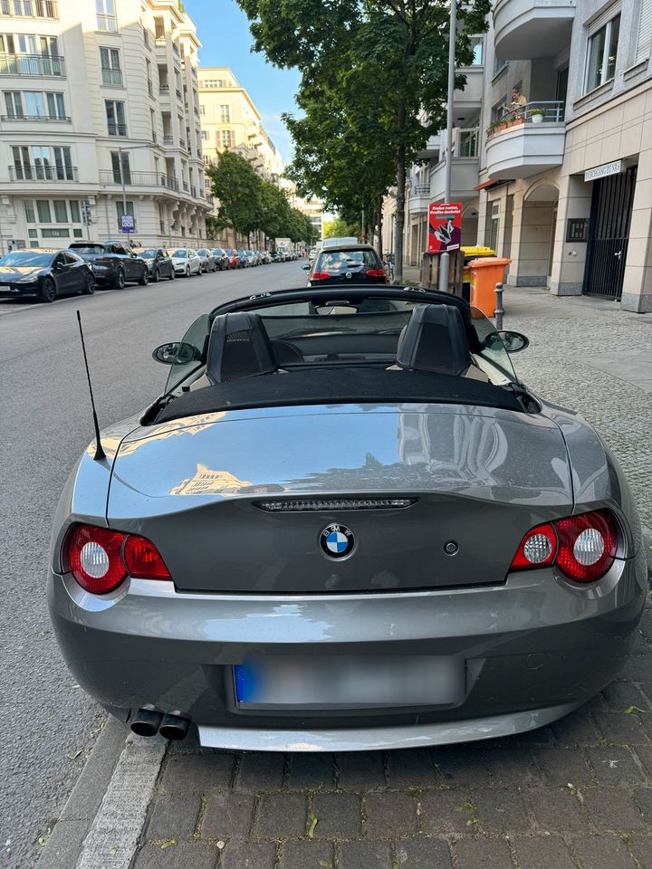 BMW Z4 3.0 e85 2003 Top Zustand /M Fahrwerk Exclusive Edition in Berlin