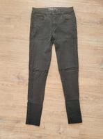 Only Gr. S/36 M/38 Jeans schwarz Röhrenjeans Berlin - Charlottenburg Vorschau