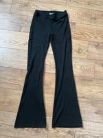 Asos Gina Tricot Drei Hosen schwarz 40 L Langgröße TALL L34 Friedrichshain-Kreuzberg - Friedrichshain Vorschau
