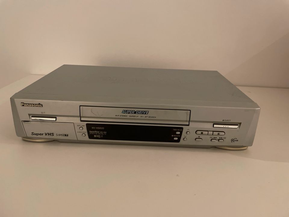 Panasonic Super VHS S- VHSET NV- HS820EG- U in Bergisch Gladbach