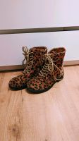 Boots/ halbhohe Stiefel Leopardenfell Nordrhein-Westfalen - Kaarst Vorschau