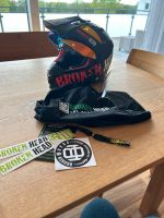 Enduro Helm Broken Head mit Sonnenblende Made2Rebel Rot Bayern - Oettingen in Bayern Vorschau