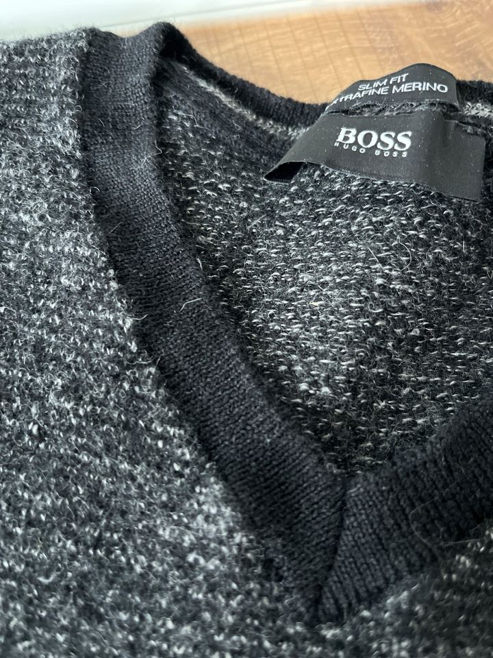 Hugo Boss Merino Pullover Gr 128 schwarz grau meliert in Dresden