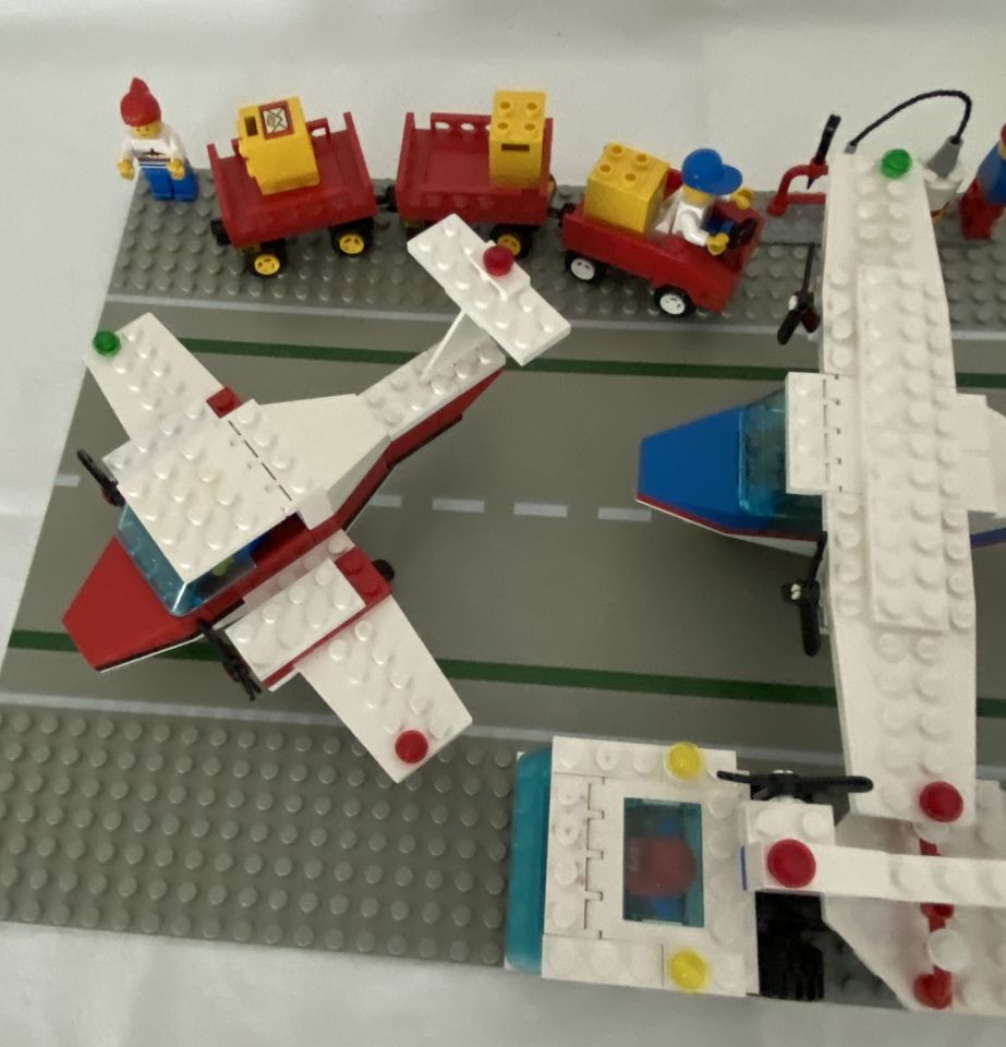 Lego Flugzeuge 6336 + 6375 + 6687 + 6673 in Berlin