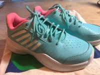 K Swiss Mädchen Tennishalle Schuhe Gr. 32.5 Nordrhein-Westfalen - Brühl Vorschau