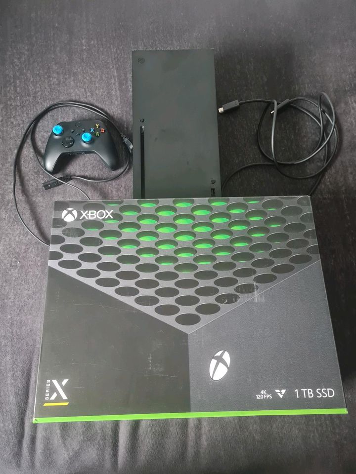 !Xbox Series X Mit Kopfhörer Wireless Wie neu Mit Rechnung! in Duisburg