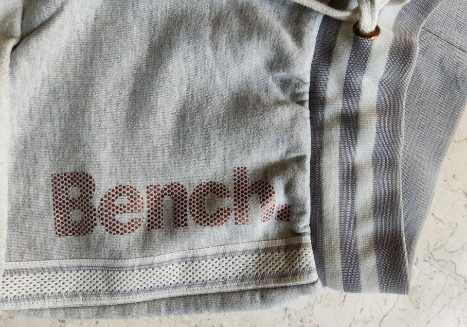 Bench Shorts Hose Sporthose Grau Größe 36/38 in Nonnweiler