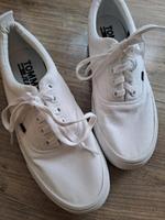 Tommy Hilfiger Schuhe, sneaker Gr. 40 Niedersachsen - Großefehn Vorschau