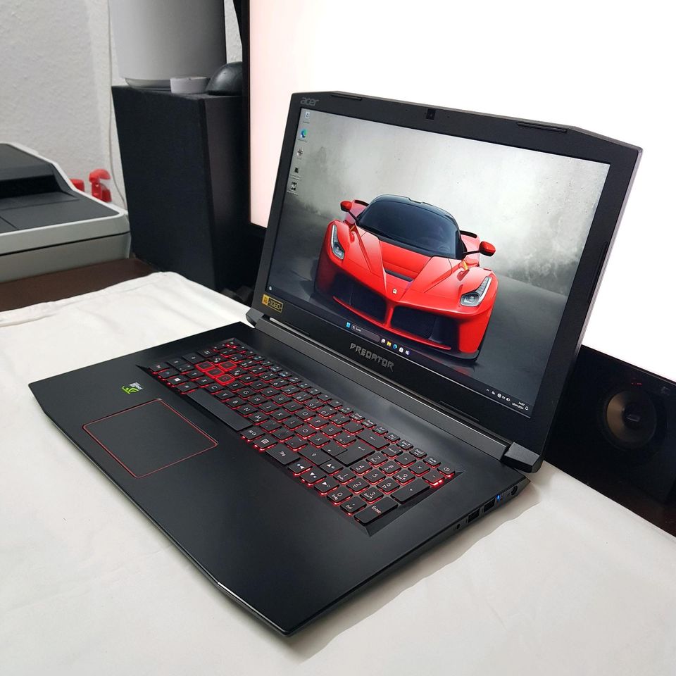 Acer Gaming Predator Helios 300. GTX 4GB/intel/16GB DDR4/500 SSD in Düsseldorf