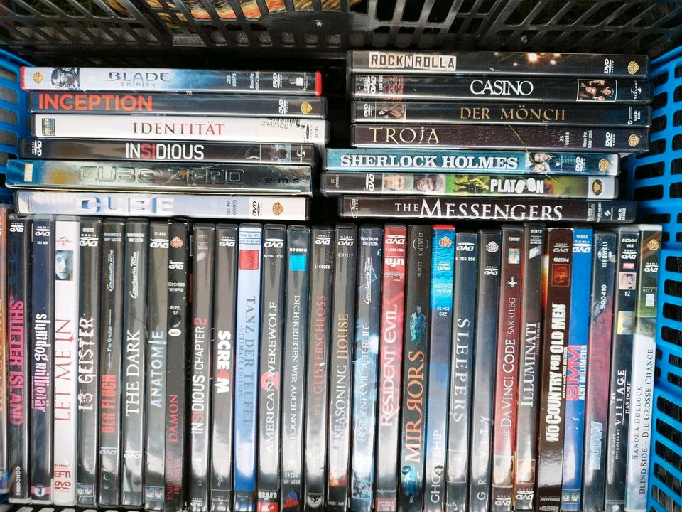 Sammlung 500 DVDs 160 bluerays in Wanderup