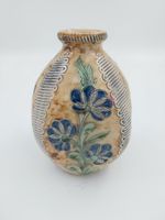 Vase aus Keramik, wunderschön handbemalt, Relieftechnik Nordrhein-Westfalen - Gummersbach Vorschau