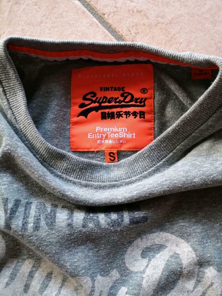 Superdry Langarmshirt, Gr. S, grau-grün, neuwertig in Velbert