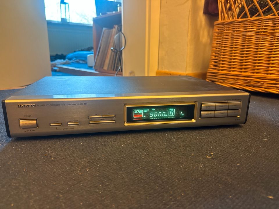 ONKYO Tuner Radio T-4830 in Hamdorf