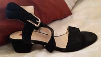 Stylische Högl Damen Sandalen Pumps Gr. 6 39,5 Wildleder NP 148,- München - Au-Haidhausen Vorschau