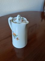 Keramik Kaffeekanne weiß mit Blumen und Deckel Bayern - Gröbenzell Vorschau