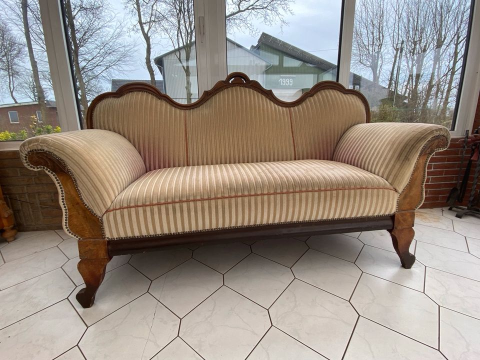 Antik Sofa in Immenstedt