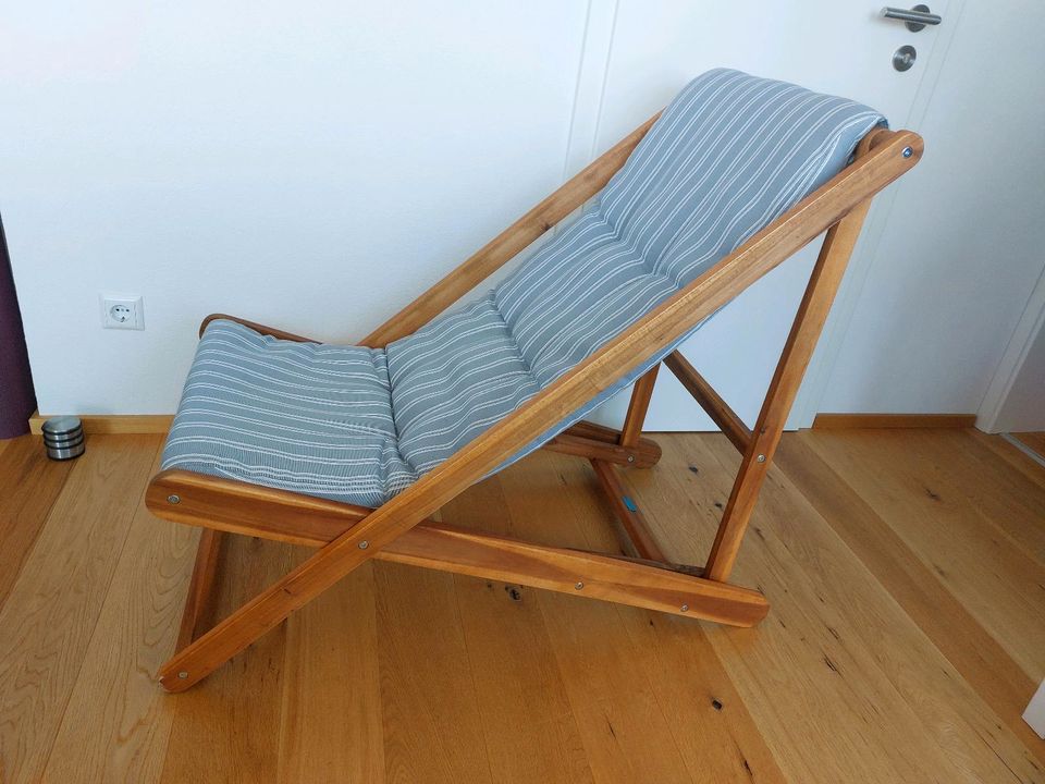 Liegestuhl zusammenklappbar in Langenargen
