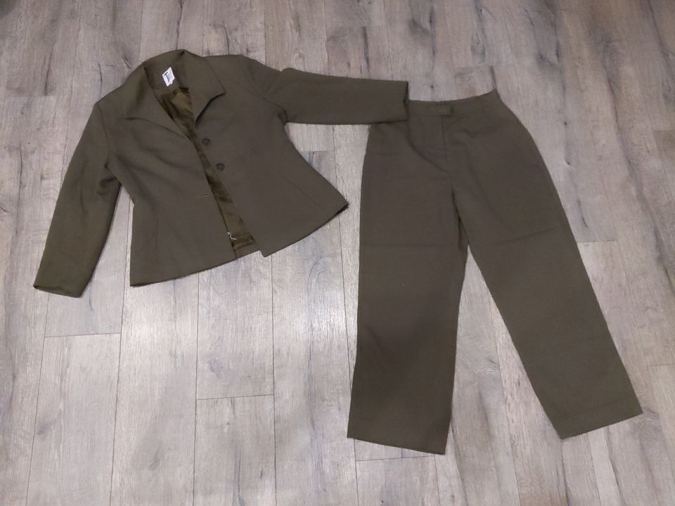 Anzug Blazer Hose Gr L 40 khaki Jacket Jacke Hosenanzug in Gevenich Eifel