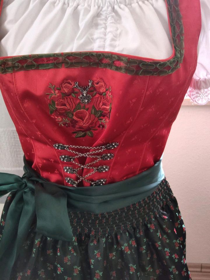 Damen Dirndl von Country Line in Straubing