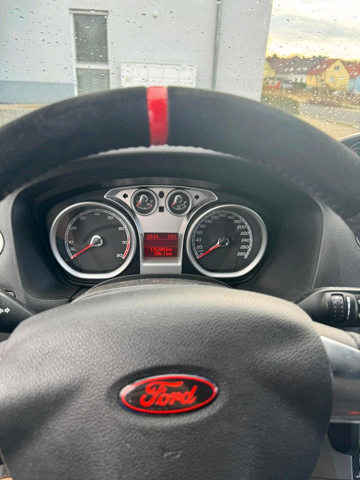 Ford Focus ST mk2.5 in Sennfeld