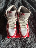 Jordan 1 High OG Red Chenille Rheinland-Pfalz - Worms Vorschau