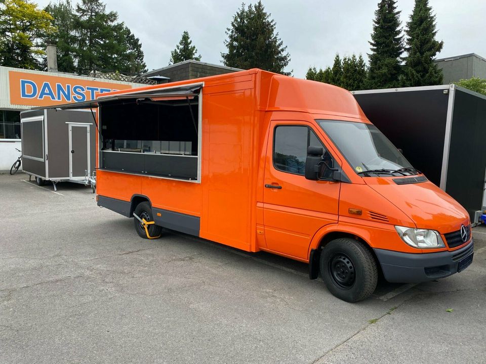 Foodtruck Verkaufsfahrzeug Imbisswagen Verkaufswagen Innenausba in Wülfrath