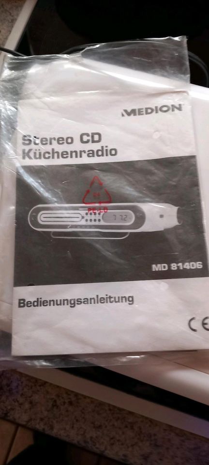 Unterbauradio mit CD Funktion zu verkaufen. in Lütjenwestedt