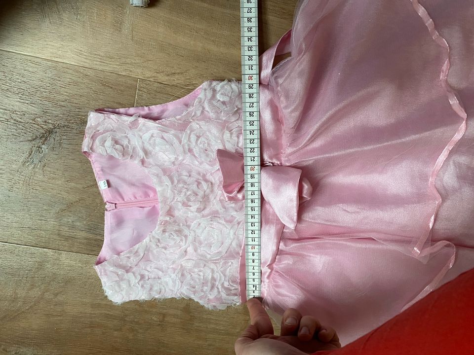 Prinzessinnenkleid festliches Kleid 110 rosa weiß in Büddenstedt