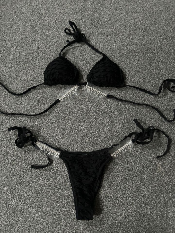 Shein Bikini Neu schwarz Glitzer Grösse M in Hemmingen