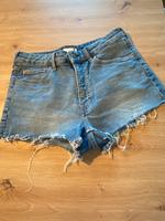 Damenhose Short von H&M Gr. 38 Bayern - Taufkirchen Vils Vorschau