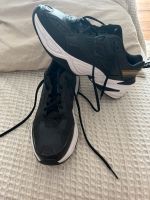 Black Nike trainers size 40.5 Berlin - Mitte Vorschau