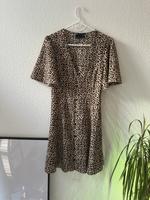 Leoprint Sommerkleid Kleid tailliert Stuttgart - Vaihingen Vorschau