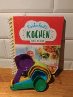 Kinder Kochbuch mit Becherlöffel Niedersachsen - Aurich Vorschau
