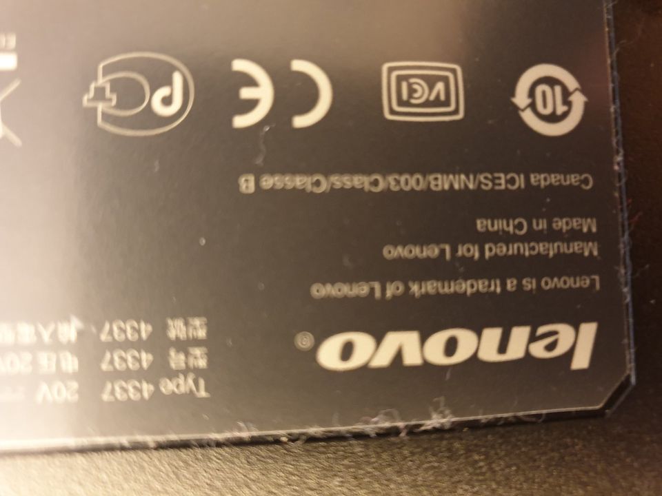 Lenovo Think Pad Typ 4337 Dockingstation inkl.Kabel & Schlüssel in Wienburg