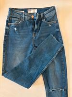 Bershka skinny jeans mit rip petite Berlin - Westend Vorschau