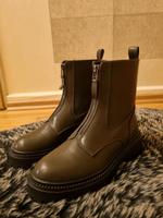 Olivgrüne Boots *neu* West - Sindlingen Vorschau