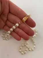 Vintage Perlenkette mit Verschluss Gold (Modeschmuck) Bayern - Aschaffenburg Vorschau