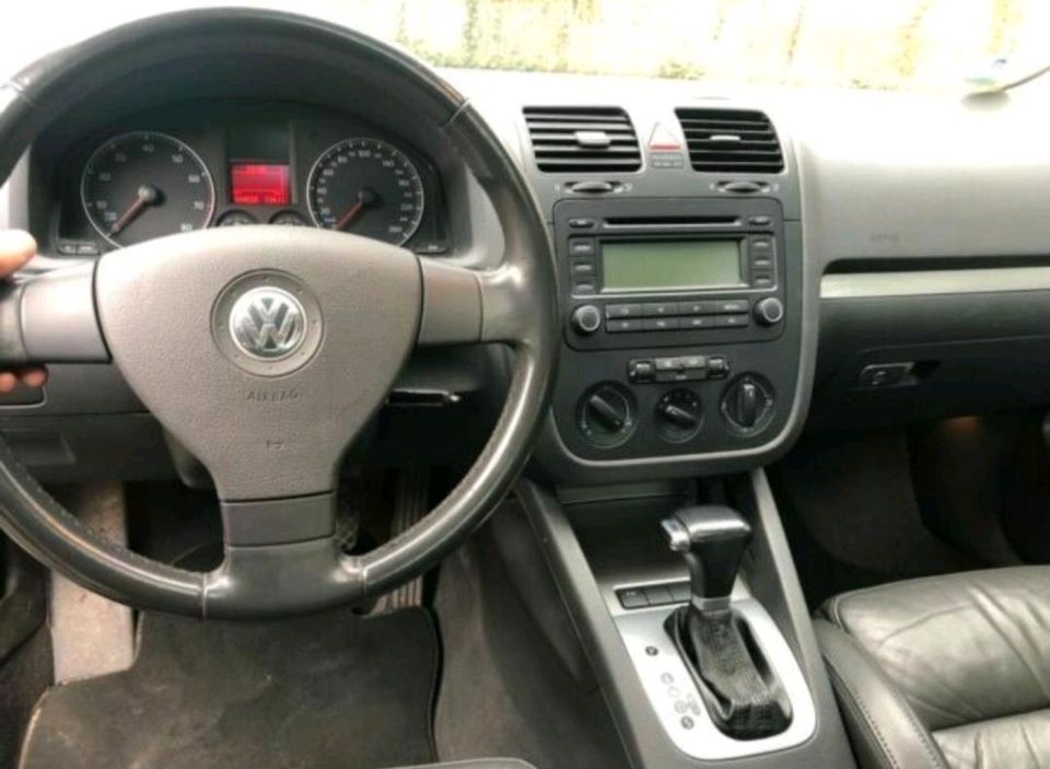 VW Golf V Compfortline 2. Hand Automatik in Iserlohn