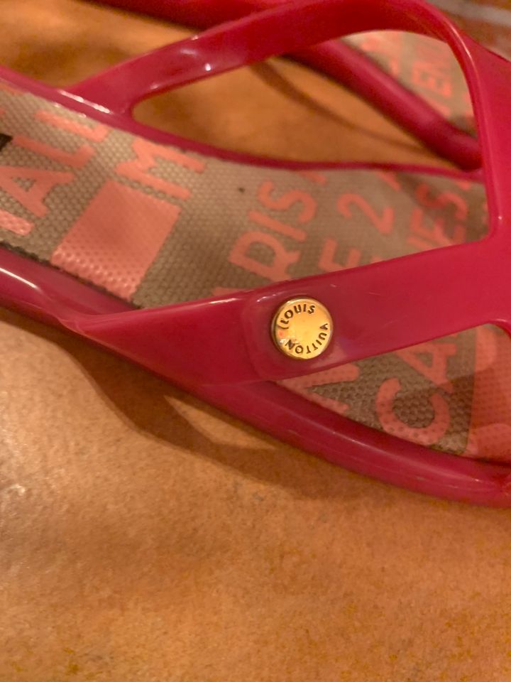 Zehentrenner Sandalen von Louis Vuitton in Pink in Sankt Augustin