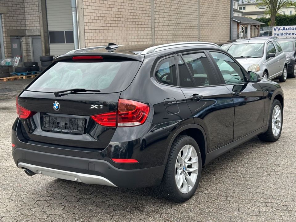 BMW X1 sDrive20d Sport Line - 1.Hand - Navi - Xenon in Bornheim