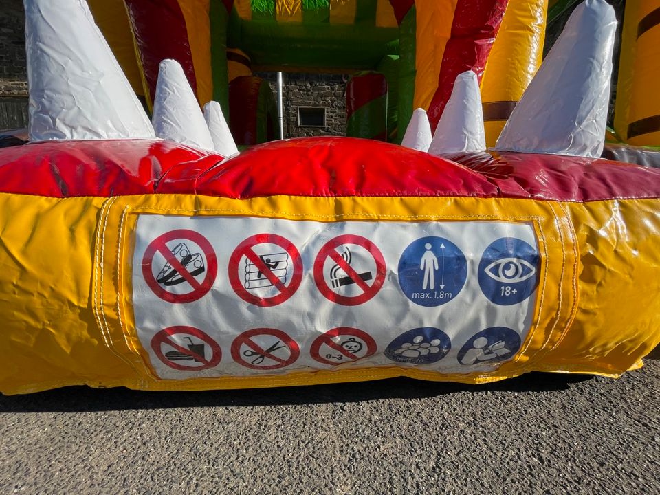 Hüpfburg kleiner Dschungel mieten / Hüpfburg Verleih / Geburtstag in Lohmar