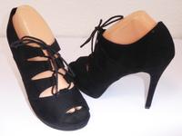 Schuhe CATWALK schwarz Größe 40 NEU Absatz 12 cm Berlin - Hohenschönhausen Vorschau