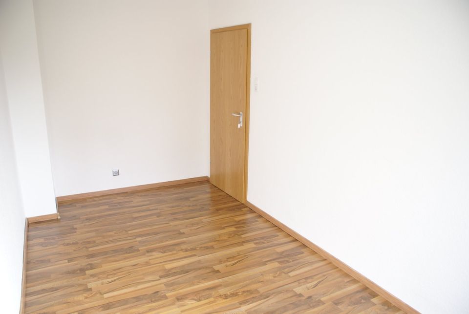 Renovierte 3,5 Zimmer-EG-Wohnung mit Südbalkon in DO-Kirchlinde in Dortmund