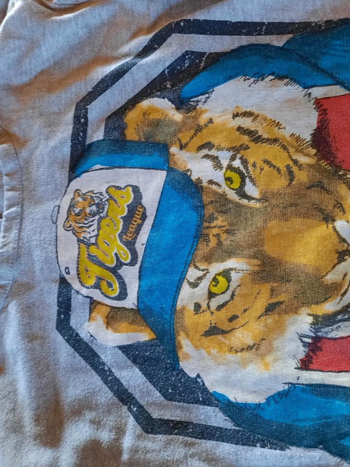 Jungen Shirt langarm grau Größe 128 Tigers League in Wirschweiler