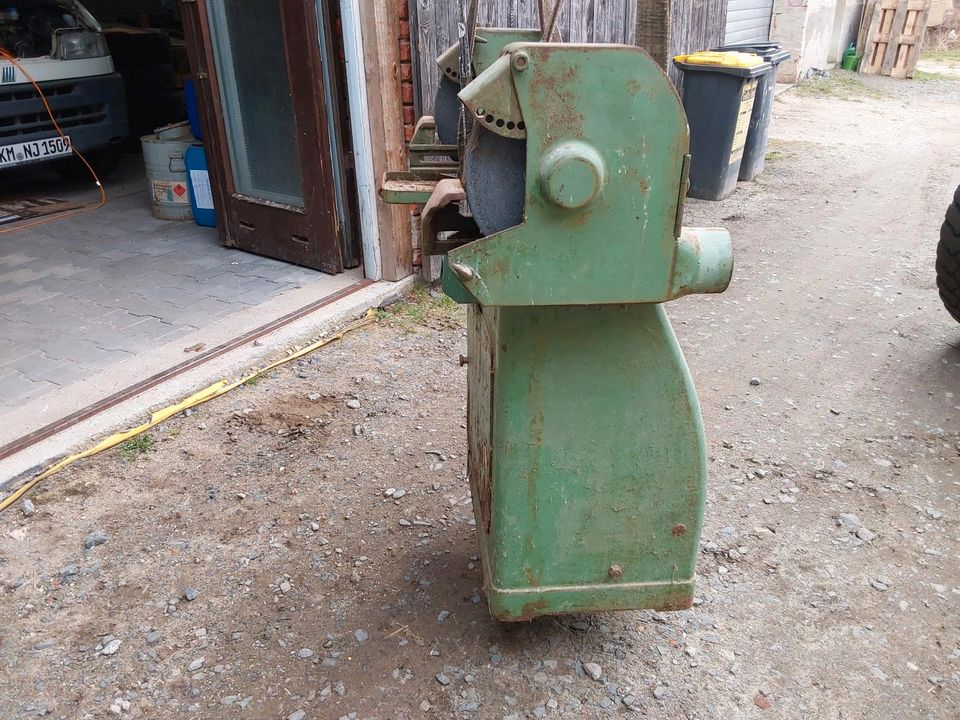 Schleifbock Schleifmaschine in Ottendorf-Okrilla