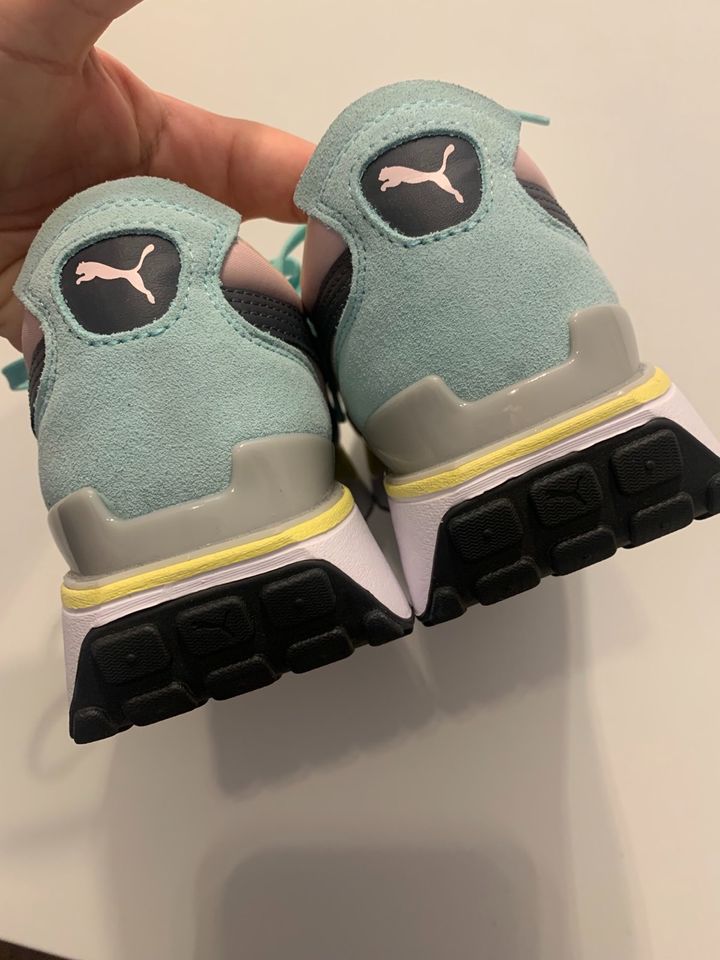 PUMA Sneaker Plateau 38,5 blau, mint, rosa - mehrfarbig in Köln