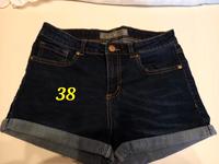 Damen Shorts Gr 38 inkl Versand Nordrhein-Westfalen - Lippstadt Vorschau