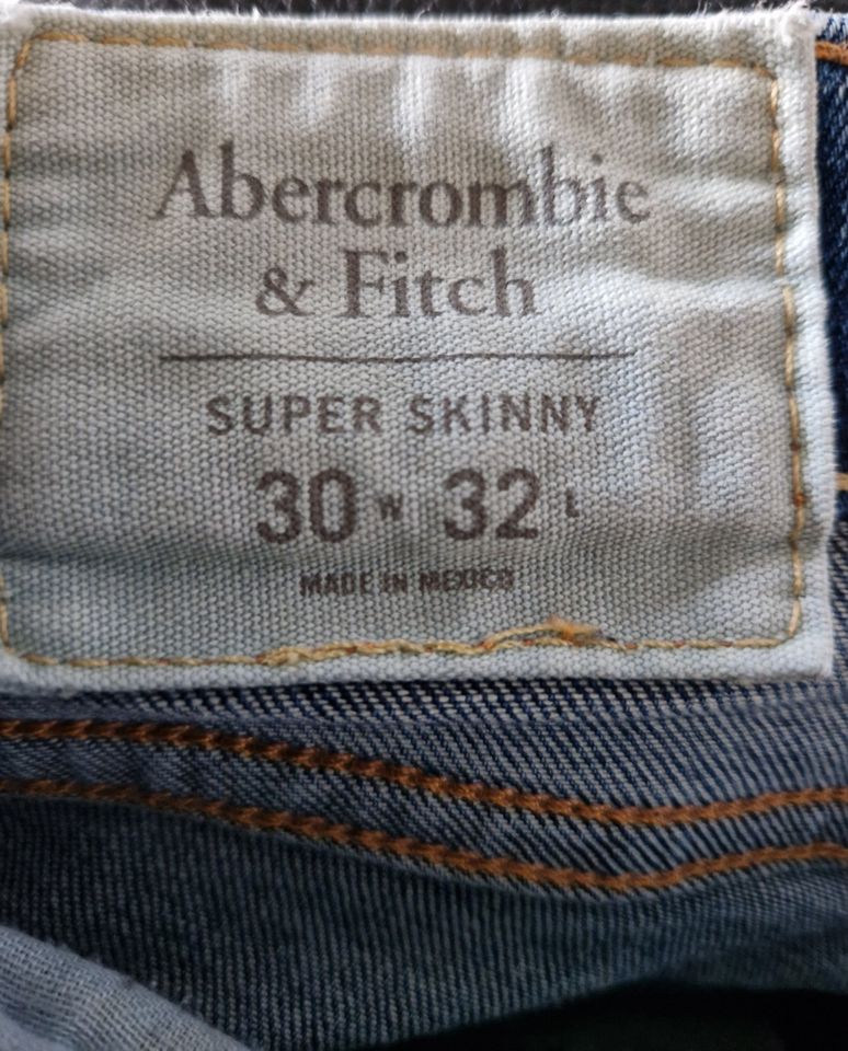 Abercrombie & Fitch 5-Pocket Jeans Gr. W30 – L32 Super Skinny in Leverkusen