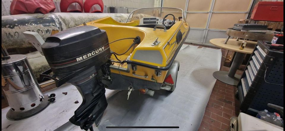 Sportboot Angelboot 35Ps Mercury Ohne Trailer in Oestrich-Winkel